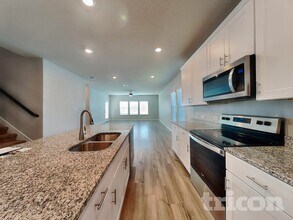 13630 Paxton Blvd in Saint Hedwig, TX - Building Photo - Building Photo