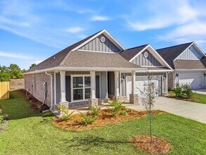 80 Gray Owl Dr in Freeport, FL - Building Photo - Building Photo