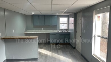 303 S Oak St in Sweetwater, TN - Building Photo - Building Photo