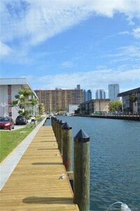 3600 NE 170th St - 12