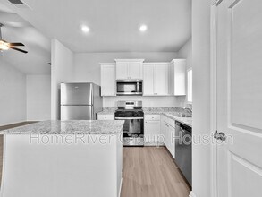 329 Grayson Baw Ln in Waller, TX - Building Photo - Building Photo
