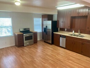 6927 Avenue O in Galveston, TX - Building Photo - Building Photo