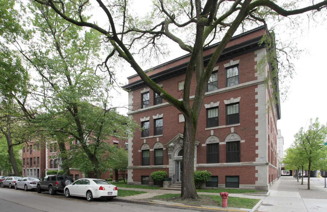 5302-5312 S Hyde Park Blvd in Chicago, IL - Building Photo