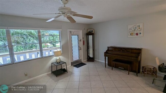 2086 Harwood F in Deerfield Beach, FL - Building Photo - Building Photo