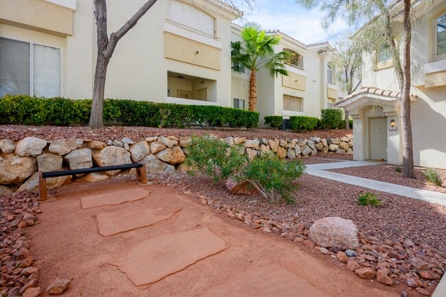 10020 Benjamin Nicholas Pl in Las Vegas, NV - Building Photo - Building Photo