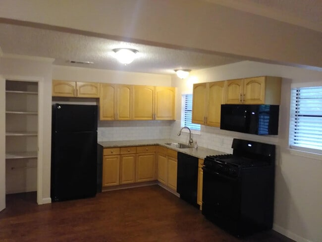 928 Calle Real in Mesquite, TX - Building Photo - Building Photo