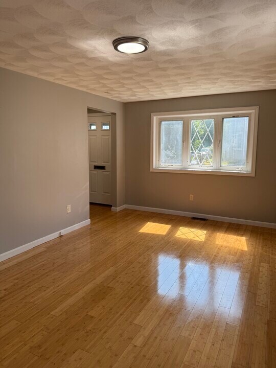 21 Blakeville St, Unit 21 Blakeville Street in Boston, MA - Building Photo