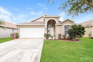 2118 Deerfield Dr in Lakeland, FL - Building Photo