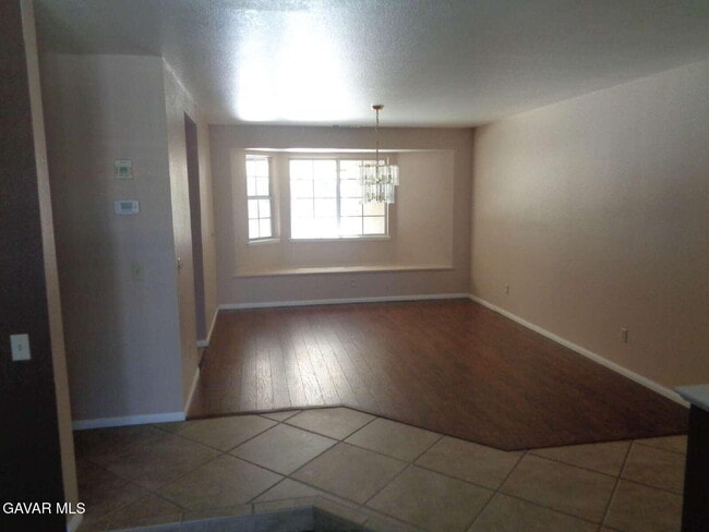 5736 Bulford Pl in Quartz Hill, CA - Building Photo - Building Photo