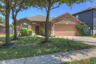 481 Bayou Bend Dr in Buda, TX - Building Photo