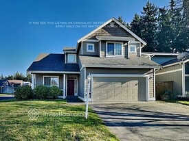 9414 173rd St Ct E in Puyallup, WA - Building Photo