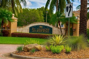 8040 N Nob Hill Rd in Tamarac, FL - Building Photo