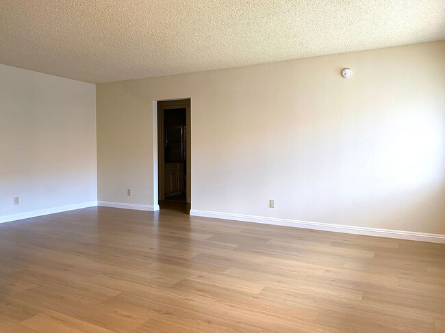 property at 5444 Sepulveda Blvd