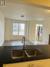 106 Coolhurst Ave in Brampton, ON - Building Photo - Building Photo