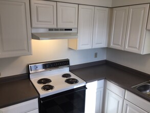 3837 Cliffside Dr in La crosse, WI - Building Photo - Building Photo