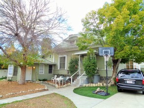 228 W H St in Ontario, CA - Foto de edificio - Building Photo