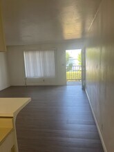 Cedar Park Apartments in Alhambra, CA - Foto de edificio - Building Photo