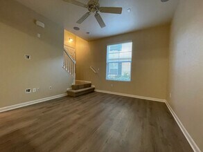 6098 Camden Cir in Citrus Heights, CA - Building Photo - Building Photo