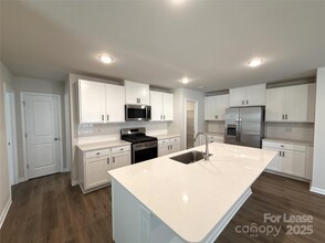 13147 Hampton Bay Ln in Charlotte, NC - Foto de edificio - Building Photo