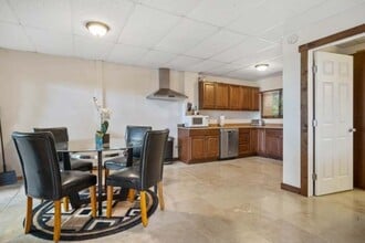 73-1117 Mahilani Dr, Unit 2 Bedroom 1 Bath in Kailua Kona, HI - Building Photo - Building Photo