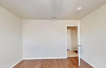 214 Bobbie Ann Ct in Granbury, TX - Building Photo - Building Photo