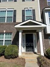 6023 Kentworth Dr in Holly Springs, NC - Building Photo - Building Photo