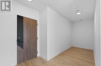 1037 The Queensway in Toronto, ON - Building Photo - Building Photo