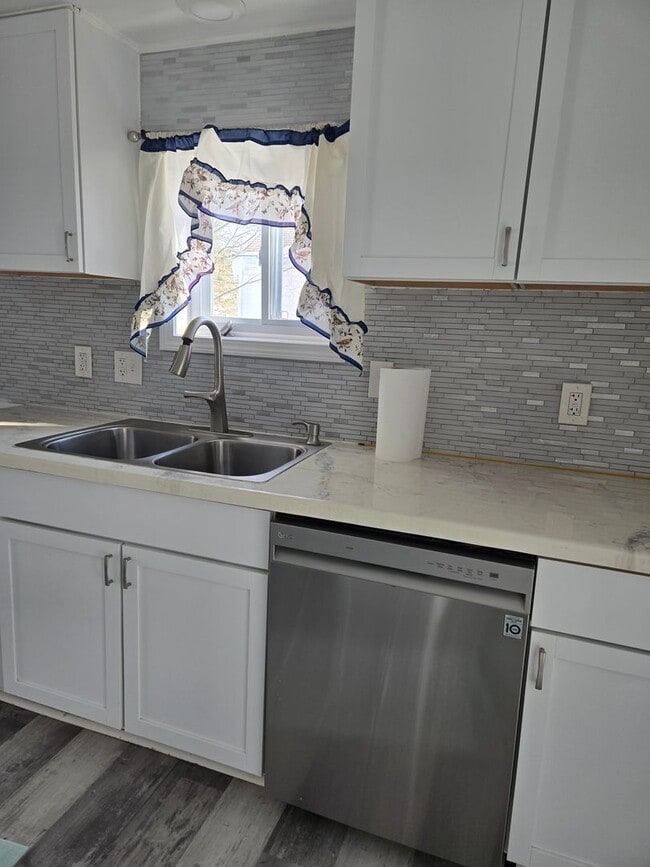 property at 1085 Orchard Ave