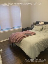 3213 W Armitage Ave in Chicago, IL - Building Photo - Building Photo