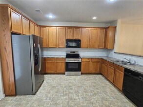 3071 Cedar Glade Ln in Buford, GA - Building Photo - Building Photo