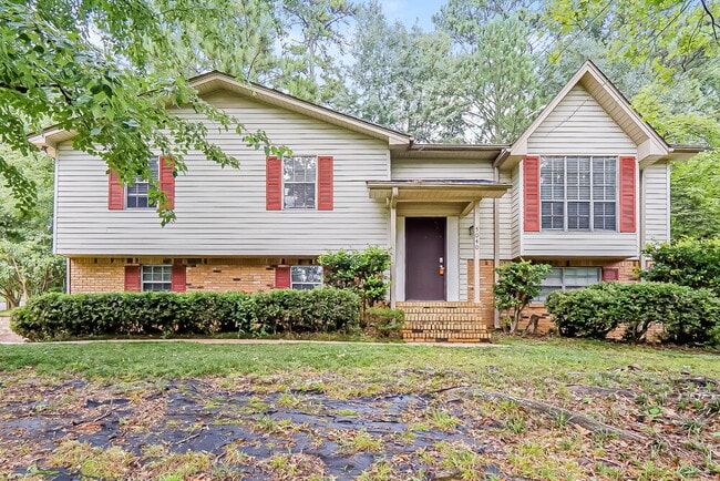 property at 5040 Ewell Ln