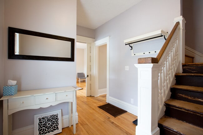 733 E 27th St in Minneapolis, MN - Building Photo - Building Photo