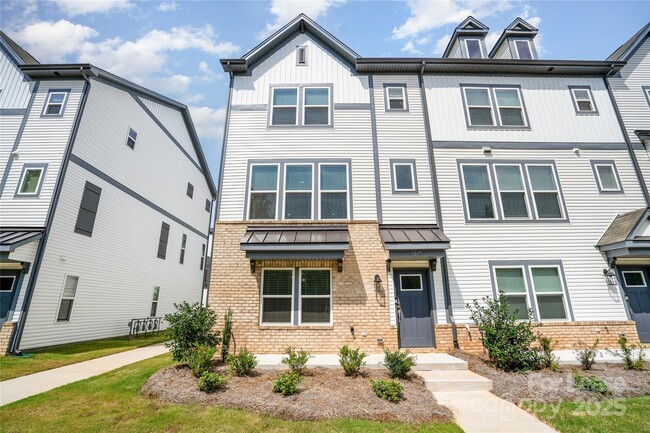 1617 Blanche St in Charlotte, NC - Building Photo - Building Photo