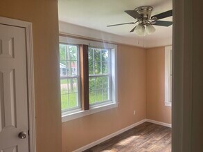 5165 Washington Ave in Baton Rouge, LA - Foto de edificio - Building Photo