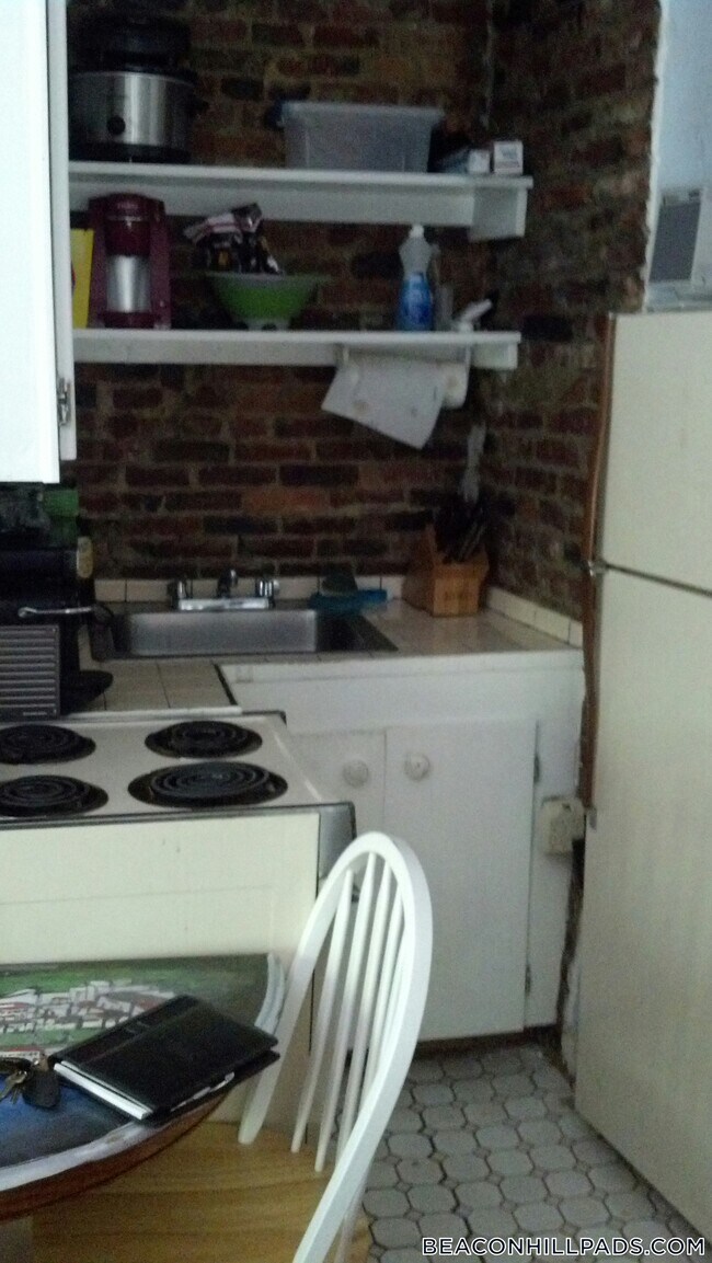 40 Anderson St, Unit 6 in Boston, MA - Building Photo - Building Photo