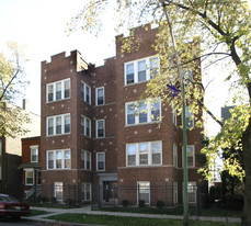 1511-1515 E 71st Pl Apartamentos