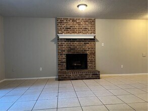 4305 Acropolis Ct in Austin, TX - Foto de edificio - Building Photo