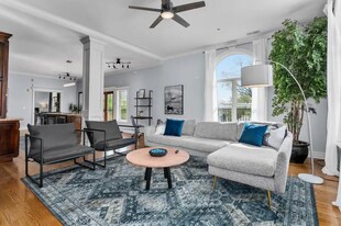 1715 Summit St in Kansas City, MO - Building Photo