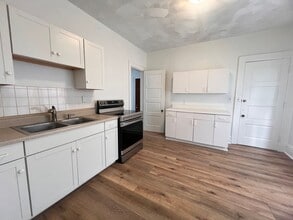 857 Fairmount St SE in Grand Rapids, MI - Building Photo - Building Photo