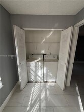 3450 Pinewalk Dr N in Margate, FL - Building Photo - Building Photo