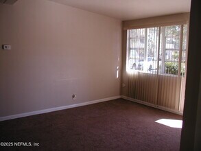 2500 Congaree Dr W in Jacksonville, FL - Building Photo - Building Photo