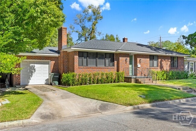 property at 2024 California Ave