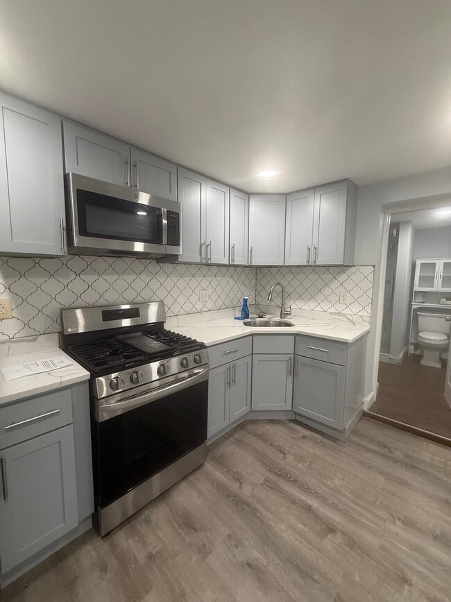 60 Beach Rd, Unit 1