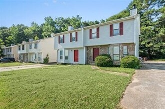 3606 Hopkins Ct in Powder Springs, GA - Building Photo - Building Photo