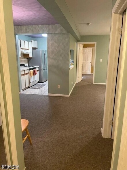 420 Stratford Pl in Bound Brook, NJ - Foto de edificio