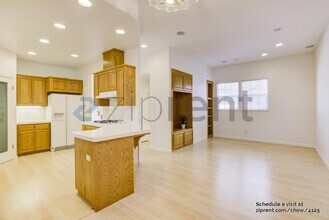 50 Buena Vista Rd in South San Francisco, CA - Foto de edificio - Building Photo