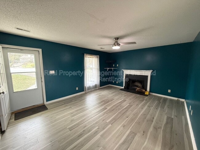 1805 Lois Ct in Winston-Salem, NC - Building Photo - Building Photo