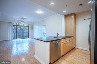 3625 10th St N in Arlington, VA - Building Photo - Building Photo