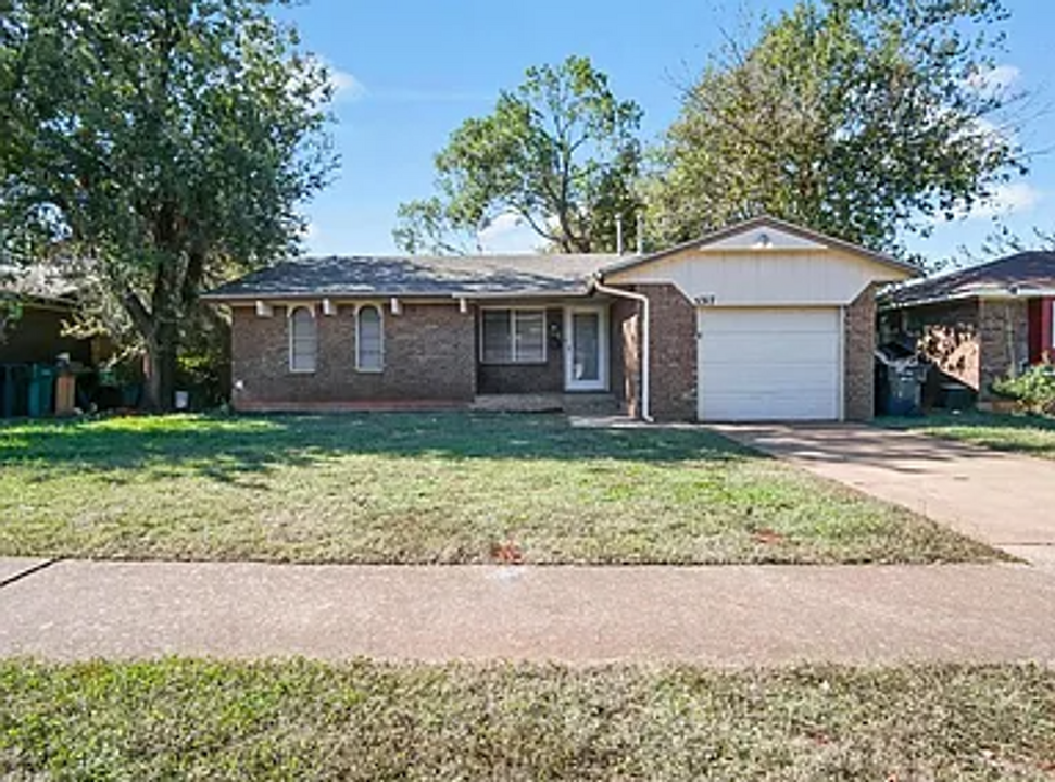 5317 S Bodine Dr in Oklahoma City, OK - Building Photo