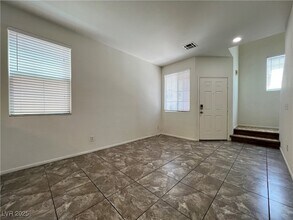 7714 Hampton Willows Ln in Las Vegas, NV - Building Photo - Building Photo